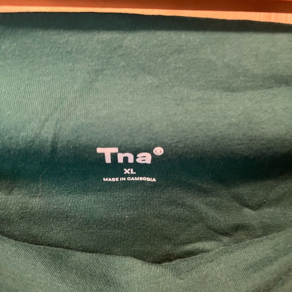 Aritzia TNA ladies XL cropped active leggings green - Picture 3 of 6